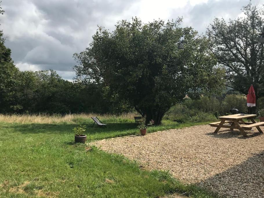 Maison De Bois En Pleine Nature A 20 Min De Beaune Montceau-et-Echarnant Exteriör bild